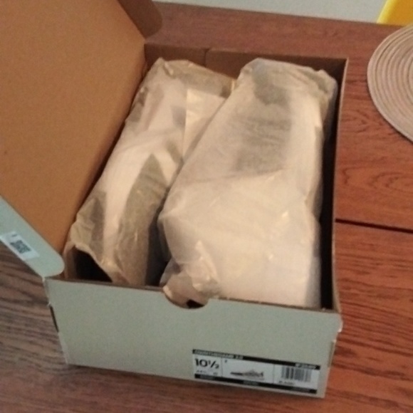 adidas OWNTHEGAME 2.0 - Picture 15 of 16